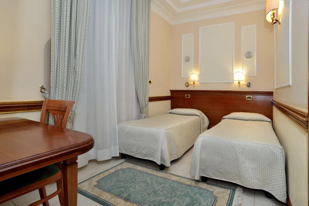 Hotel Hiberia Roma Oda fotoğraf